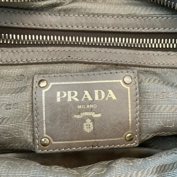 Prada Brown Calfskin ‘Vitello’ Shine Leather Handbag Purse w/ Crossbody Strap